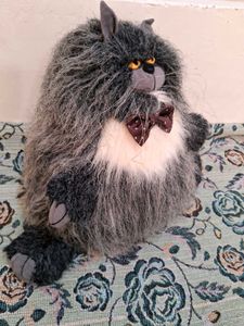 Vintage 1976  Toy  Museum Collection Stuffed Cat