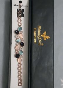 Fashionable Bracelet