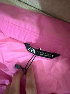 ZARA PINK CROP SHIRT WITH WAIST CHAIN