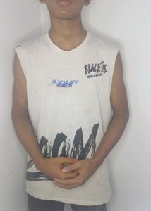Sleeveless Tshirt- AXKAYAXOM 💥