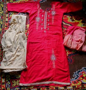 ✨Red Kurti Set👗✨