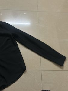 h&amp;m black shirt size S