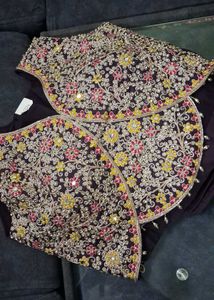 Embroidered Kurta Set L Size