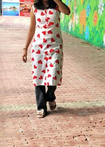 Heart Print White Kurti