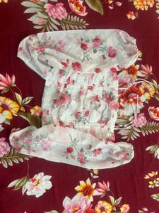 Floral Off-Shoulder Puff Sleeve Crop Top