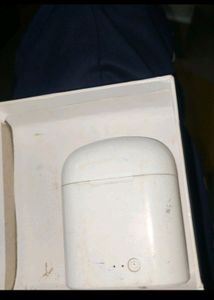 Earbuds Was Used And Only One Ok Lead Hera