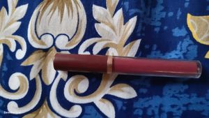 Huda Beauty Mini Lipstick