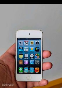 Apple iPod Touch 4th Gen (White, 16GB)