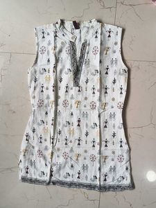Printed Sleeveless Kurti Top