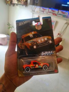 Hot Wheels Imported Mix 3 Cars