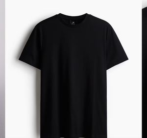 Men’s Round Collar T-Shirt