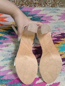 Nude Heels🤎