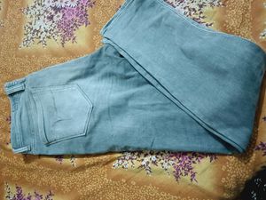 Men&#39;s Jeans