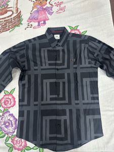 Geometric Print Black Shirt