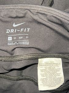 Nike Women Black Dri Fit Tight