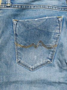 Blue Ripped Rugged Denim Jeans
