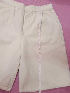 Beige bermuda Shorts