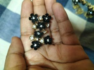 Black Flower Earings