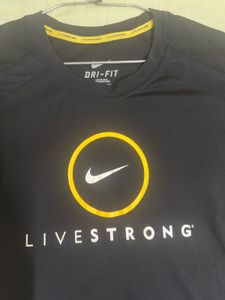 Nike LIVESTRONG T-Shirt