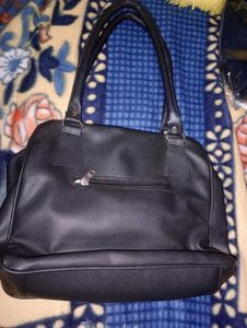 2 Hand Bags