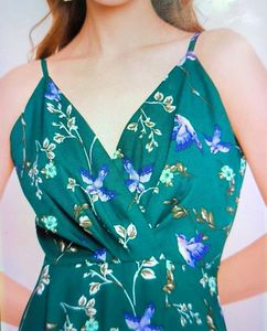 Berrylush Green &amp; Off White Floral Print MaxiDress