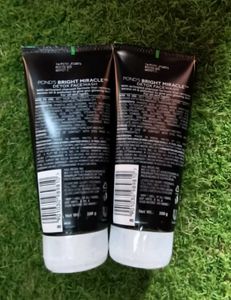 Combo Of 2 Ponds Charcoal Face Wash
