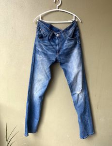 Levis Distressed Blue Denim Jeans
