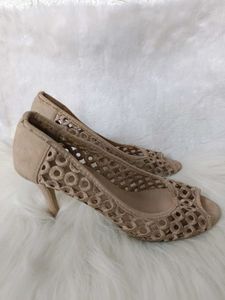 Nude Peeptoe Heel