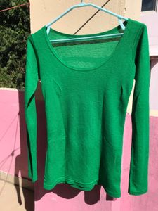 Green Long Sleeve Top