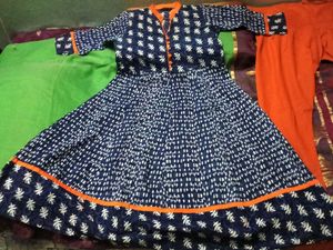 GentlyUsed Blue &amp; White Printed AnarkaliKurti+Chud