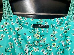 Calton London Beautiful floral peplum top