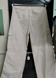 H&amp;M Divided Beige Casual Pants