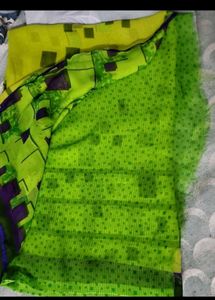 Green &amp; Purple Printed Saree