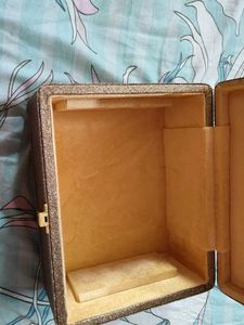 Vintage Style Cosmetic Box