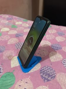 Pyramid Mobile Stand Holder Pack Of 5