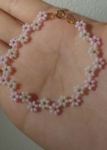 Flower Beaded Bracelet