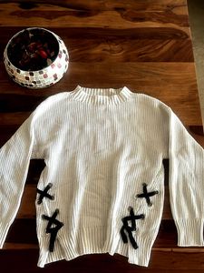 Winter ❄️ Beautiful White Knit Sweater
