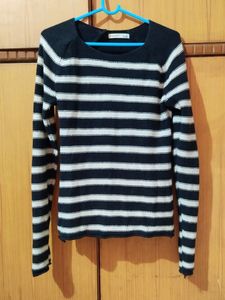 Full Sleeves, Woolen Sweater.