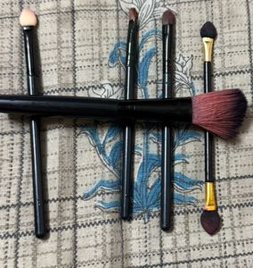 Makeup Brushes