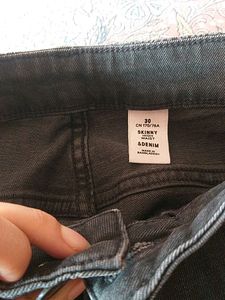 Jean&#39;s Brand New H &amp; M