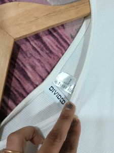 H&amp;M White Long Sleeve Crop Top