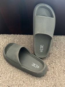 Men flip flops Zudio