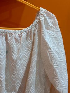white beautiful crop top