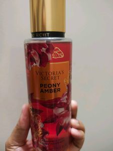 Victoria&#39;s Secret Peony Amber Fragrance Mist