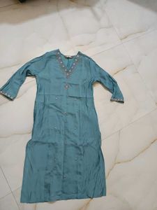 Elegant Embroidered Kurta