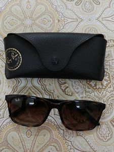 Ray-Ban Sunglasses with case