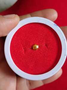 Gold Nose Pin Flower Design 18crt