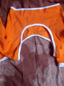 Orange Ribbed Crop Top🧡