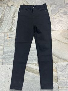 Black Skinny Jeans