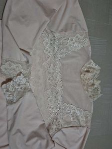 Lace Trim Long Sleeve Top